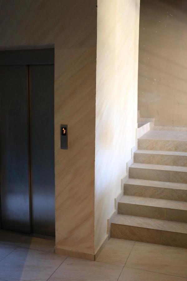 Downtown Apartment Kutaisi Zewnętrze zdjęcie